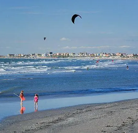 Апартаменты Playa Con Terrazza Кьоджа